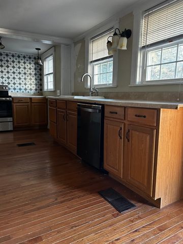 201 Union Street, Gardner, MA 01440