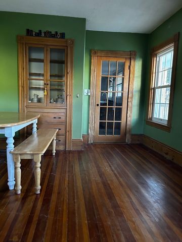 201 Union Street, Gardner, MA 01440