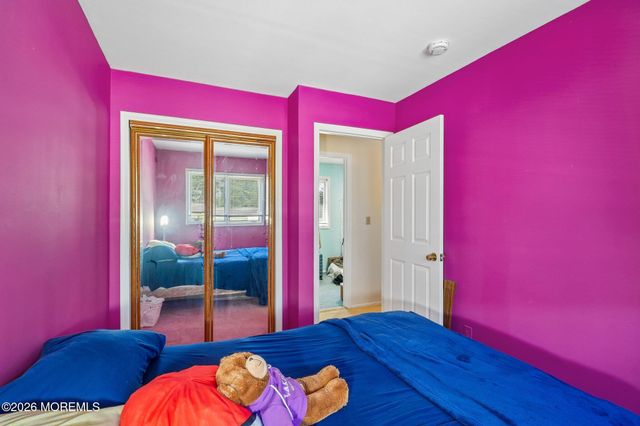 160 Stowe Street, Toms River, NJ 08753