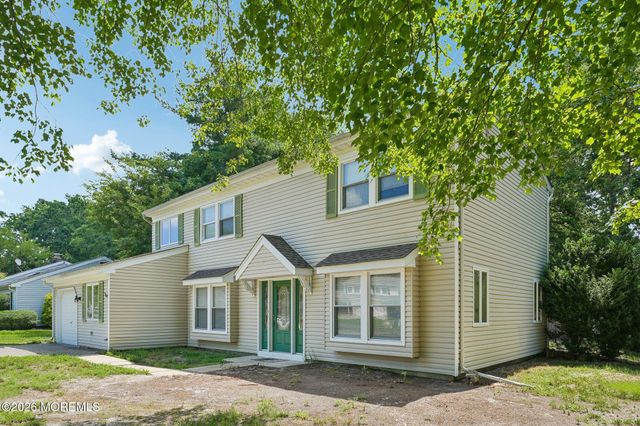 160 Stowe Street, Toms River, NJ 08753