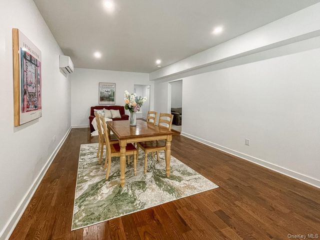 82 Hampton Road, Marlboro, NY 12542