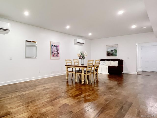 82 Hampton Road, Marlboro, NY 12542