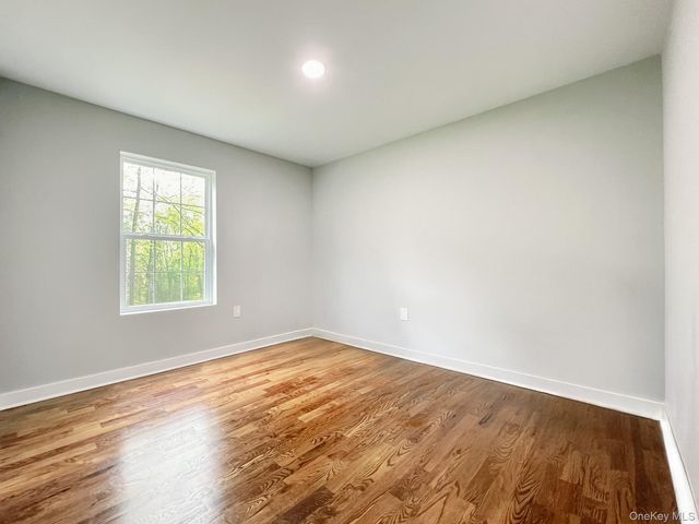 82 Hampton Road, Marlboro, NY 12542