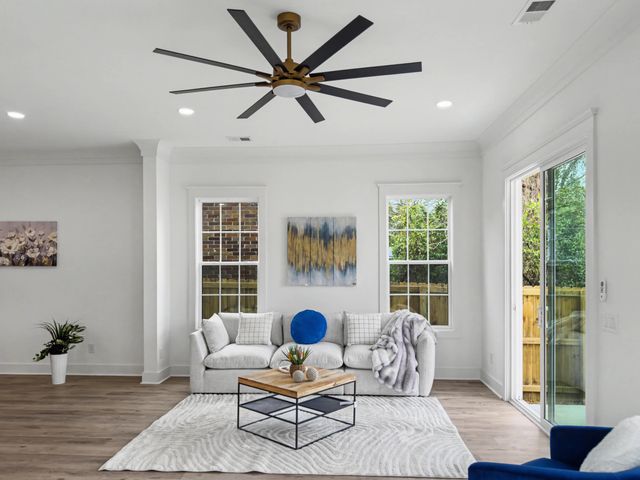 2032 Forest Avenue, North Charleston, SC 29405