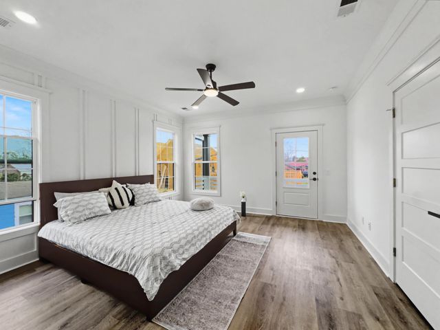 2032 Forest Avenue, North Charleston, SC 29405