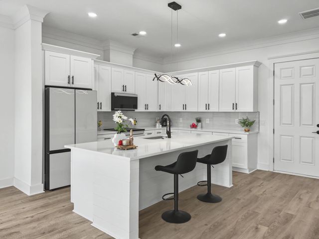 2032 Forest Avenue, North Charleston, SC 29405