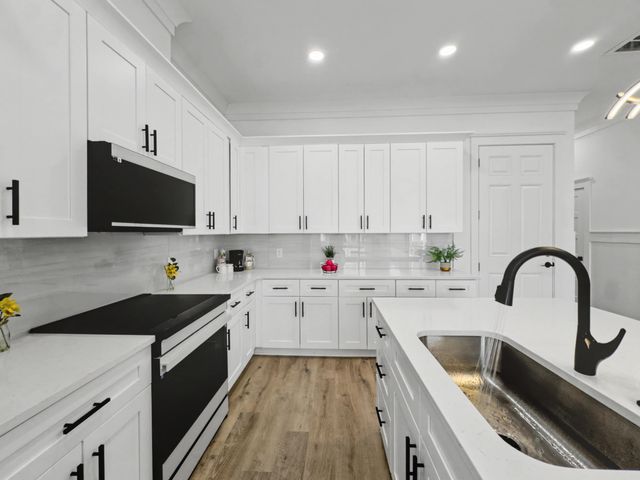 2032 Forest Avenue, North Charleston, SC 29405