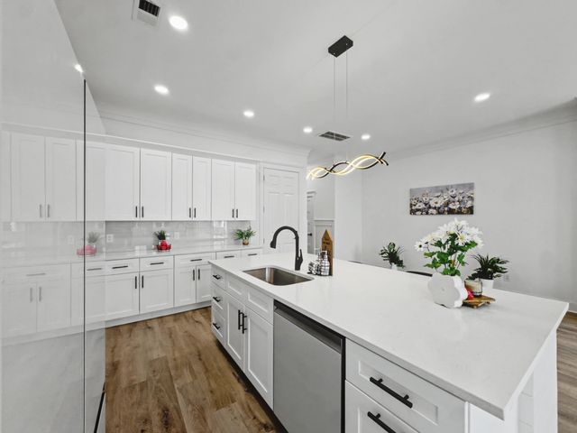 2032 Forest Avenue, North Charleston, SC 29405