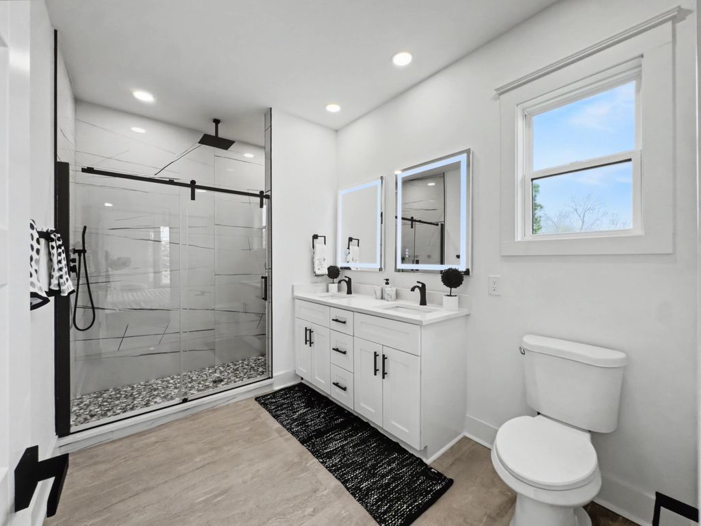 Image 22 of property listing at 2032 Forest Avenue, North Charleston, SC 29405