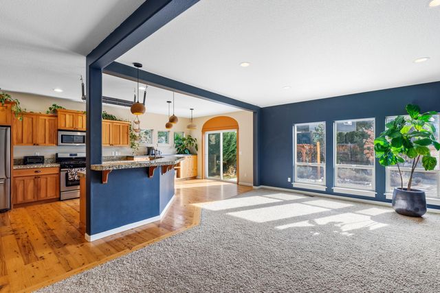 20739 NE Angora Court, Bend, OR 97701