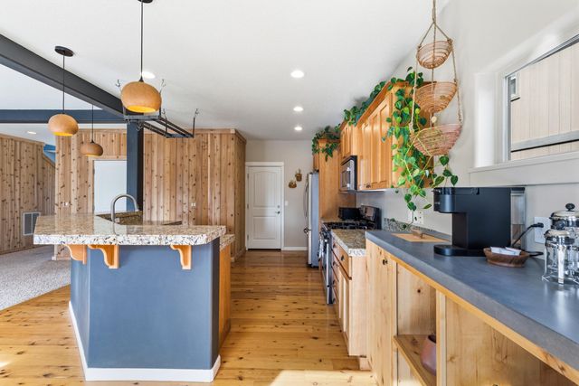 20739 NE Angora Court, Bend, OR 97701