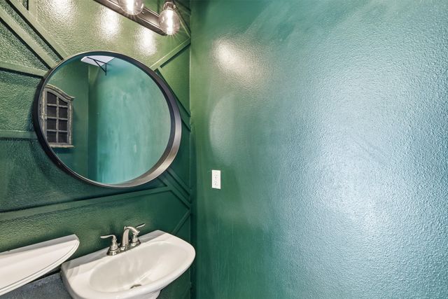 20739 NE Angora Court, Bend, OR 97701