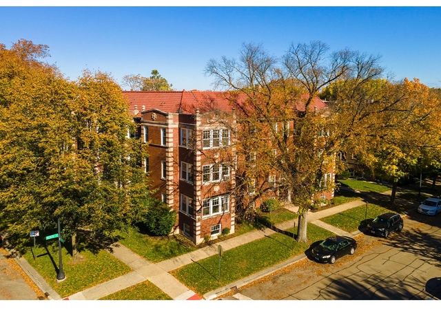 329 Kedzie Street 2, Evanston, IL 60202
