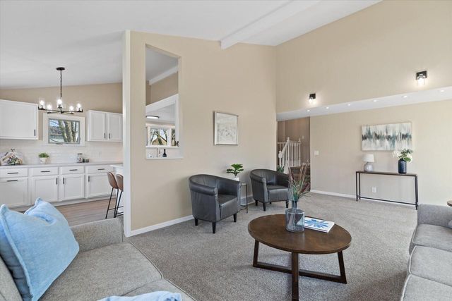 14225 Forest View LANE, Brookfield, WI 53005