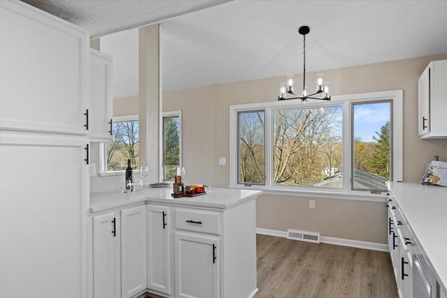 14225 Forest View LANE, Brookfield, WI 53005