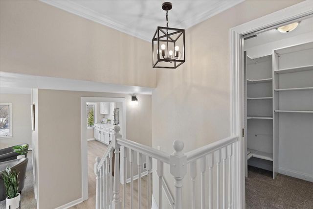 14225 Forest View LANE, Brookfield, WI 53005