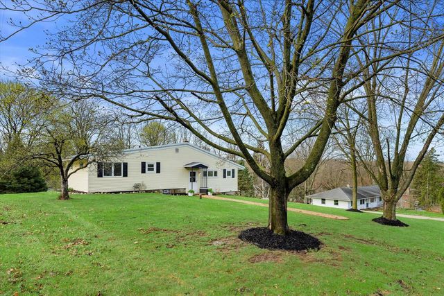 14225 Forest View LANE, Brookfield, WI 53005