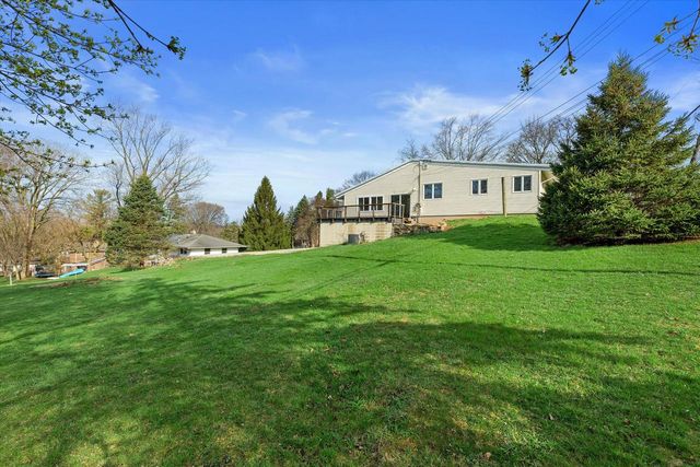 14225 Forest View LANE, Brookfield, WI 53005
