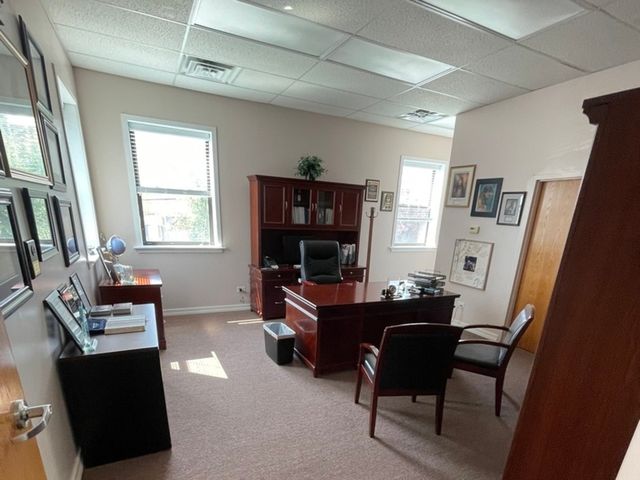 3305 W DIVISION Street, Chicago, IL 60651