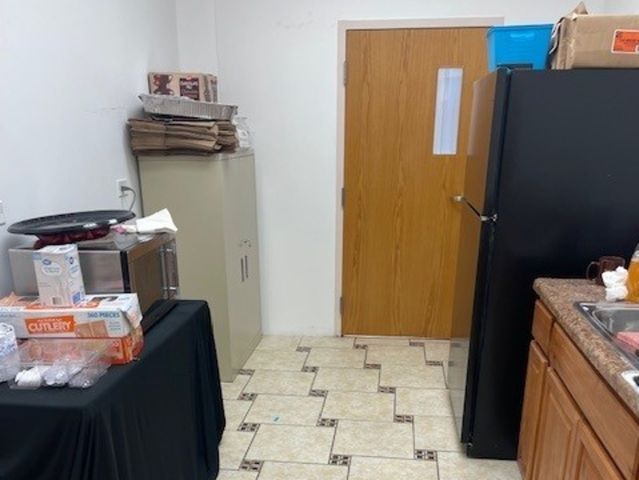 3305 W DIVISION Street, Chicago, IL 60651