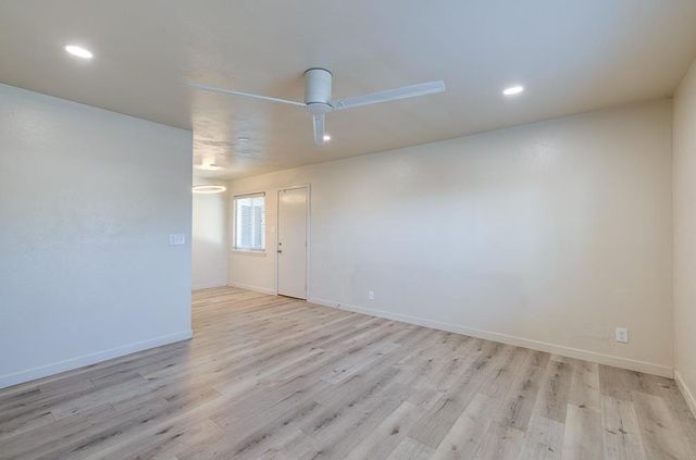 4563 E Sierra Madre Avenue, Fresno, CA 93726
