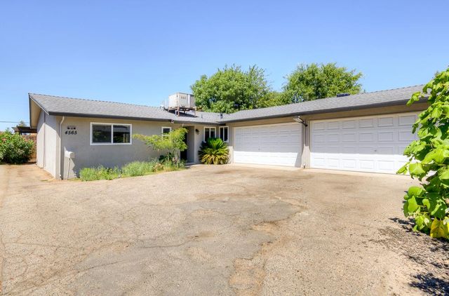 4563 E Sierra Madre Avenue, Fresno, CA 93726