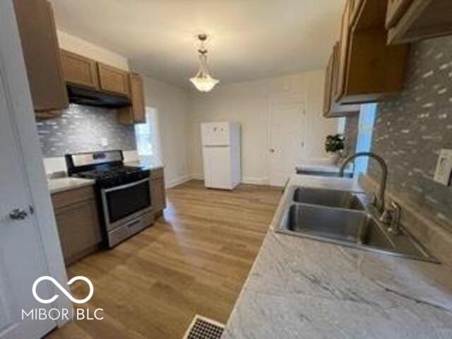 2230 Bellefontaine, Indianapolis, IN 46205