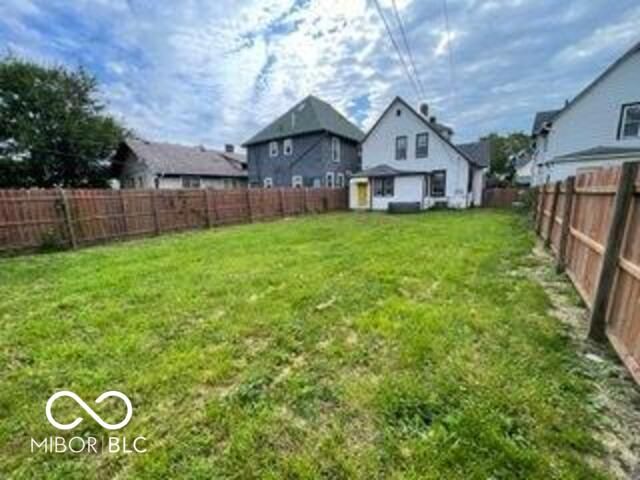 2230 Bellefontaine, Indianapolis, IN 46205