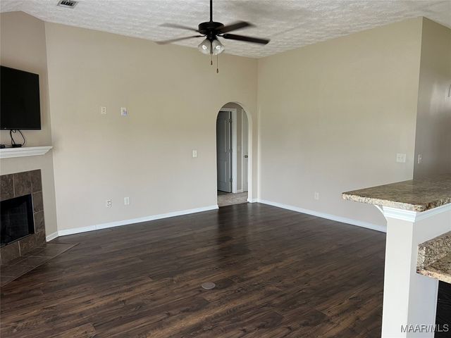 19 High Cotton Court, Wetumpka, AL 36092