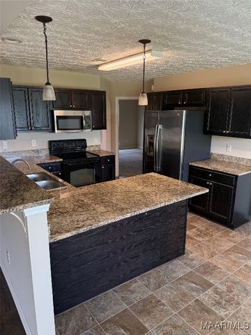 19 High Cotton Court, Wetumpka, AL 36092