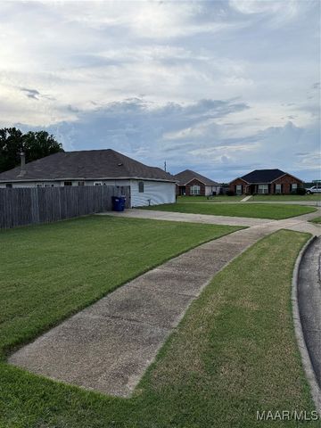 19 High Cotton Court, Wetumpka, AL 36092