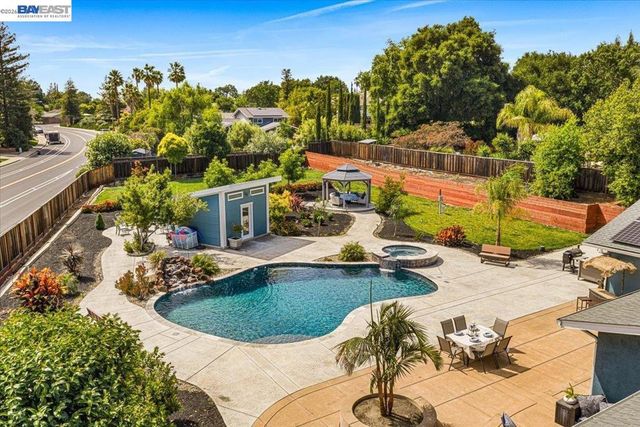 2599 Walker Pl, Livermore, CA 94550