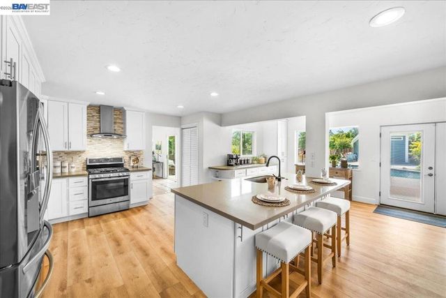 2599 Walker Pl, Livermore, CA 94550