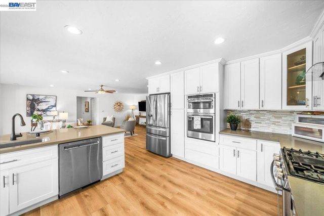 2599 Walker Pl, Livermore, CA 94550