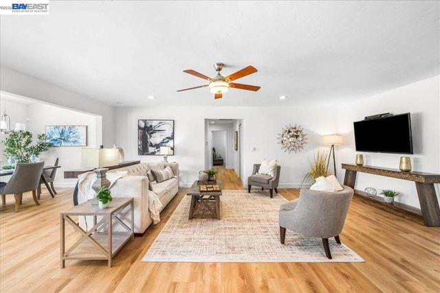 2599 Walker Pl, Livermore, CA 94550