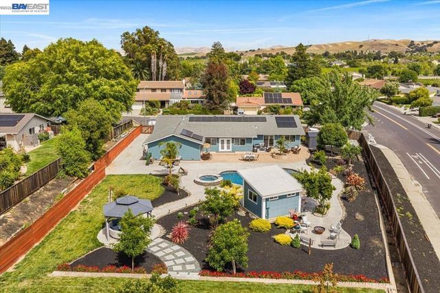 2599 Walker Pl, Livermore, CA 94550