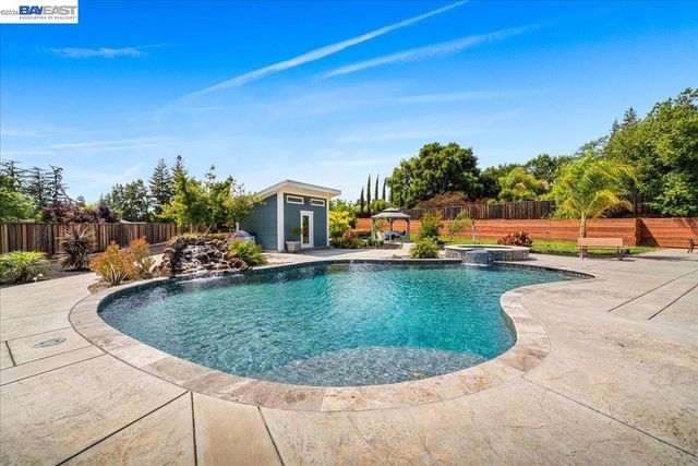 2599 Walker Pl, Livermore, CA 94550