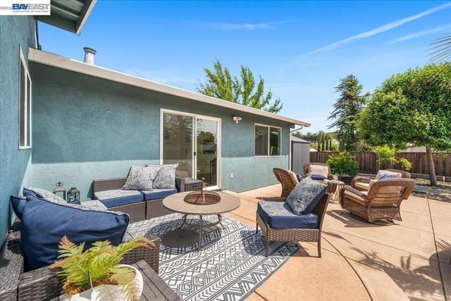 2599 Walker Pl, Livermore, CA 94550