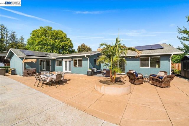 2599 Walker Pl, Livermore, CA 94550