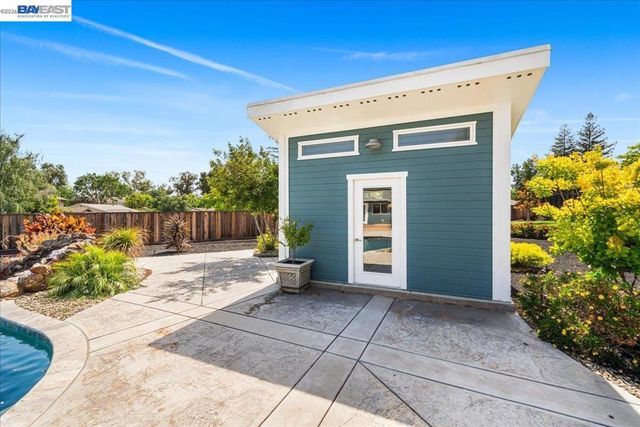 2599 Walker Pl, Livermore, CA 94550