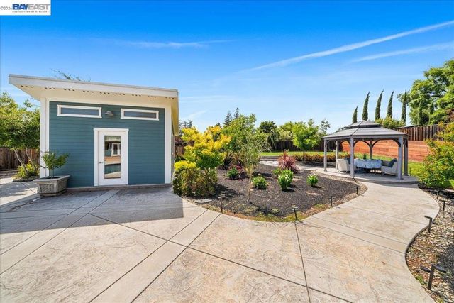 2599 Walker Pl, Livermore, CA 94550