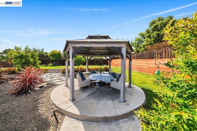 2599 Walker Pl, Livermore, CA 94550