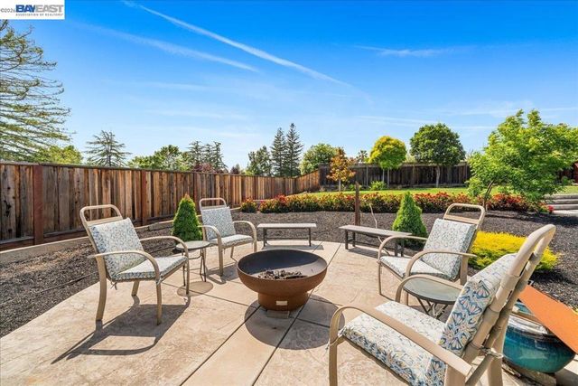 2599 Walker Pl, Livermore, CA 94550
