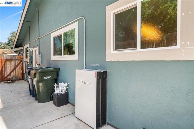 2599 Walker Pl, Livermore, CA 94550