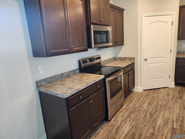 218 Dinner Tree Square, Huntsville, AL 35811