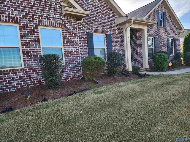 218 Dinner Tree Square, Huntsville, AL 35811