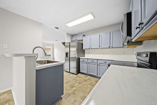 1302 Bobcat Pass, San Antonio, TX 78251
