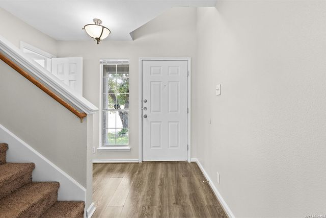 1302 Bobcat Pass, San Antonio, TX 78251