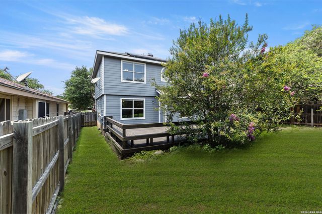 1302 Bobcat Pass, San Antonio, TX 78251