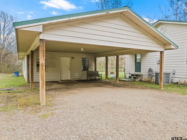 368 County Road 3360, Cookville, TX 75558